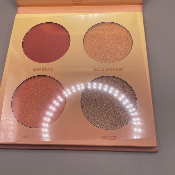 ⭐️Hipdot sun goddess 4 shade face palette - Picture 4 of 6